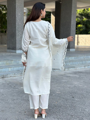 Color_Off White