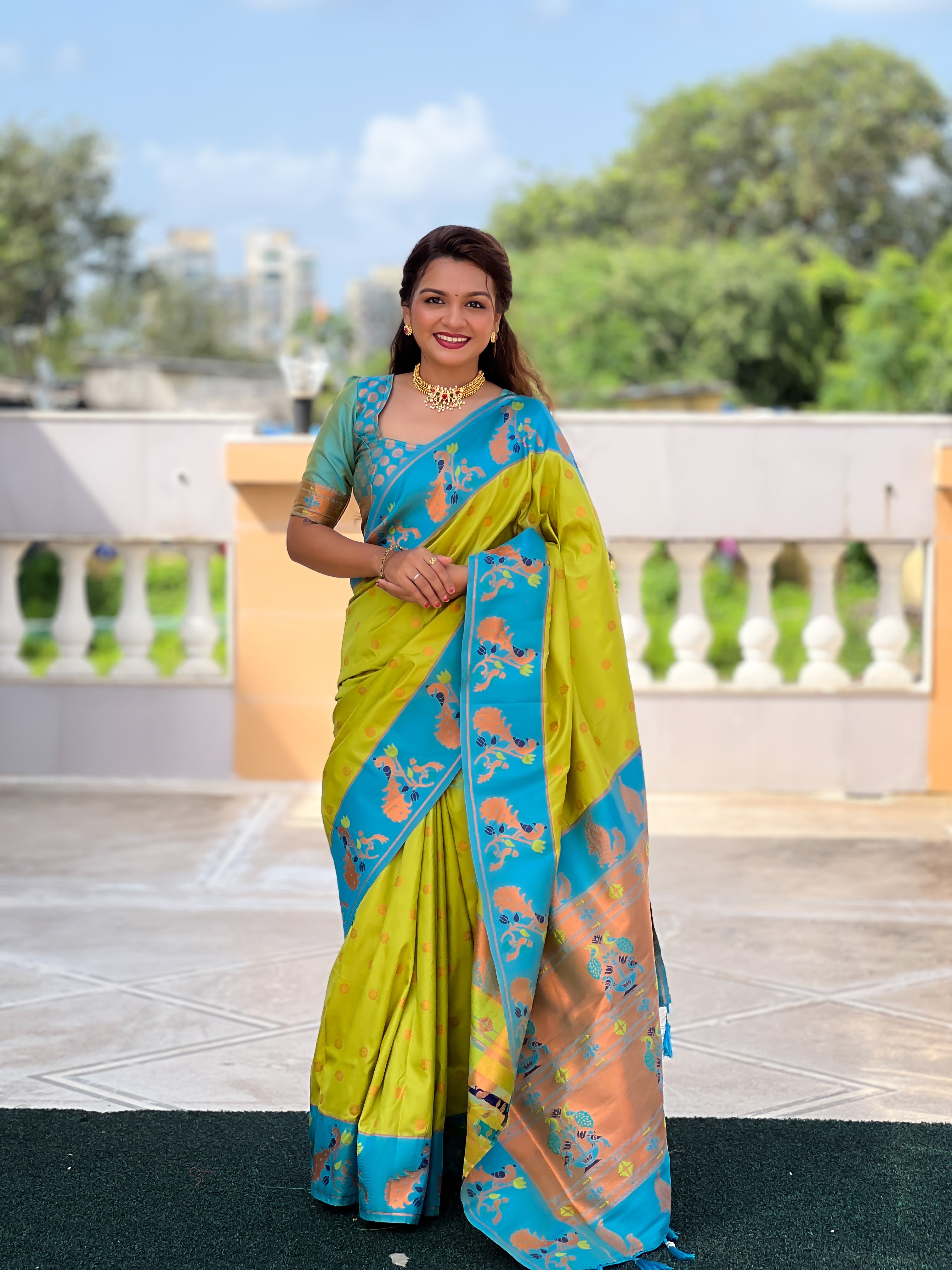 Women's Pista Pethani silk Zari Weaving Motifs saree - Pramukh Fab