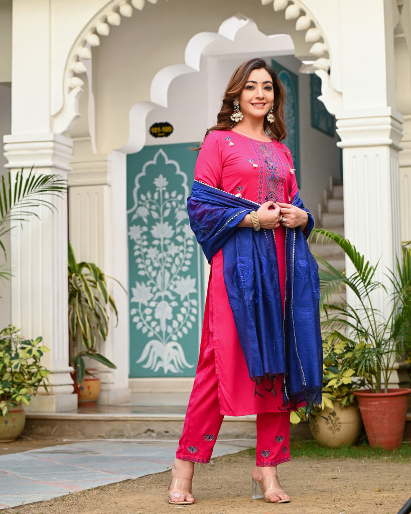 Women's Pink Viscose Rayon Embroidered Kurta Pant Set With Dupatta
