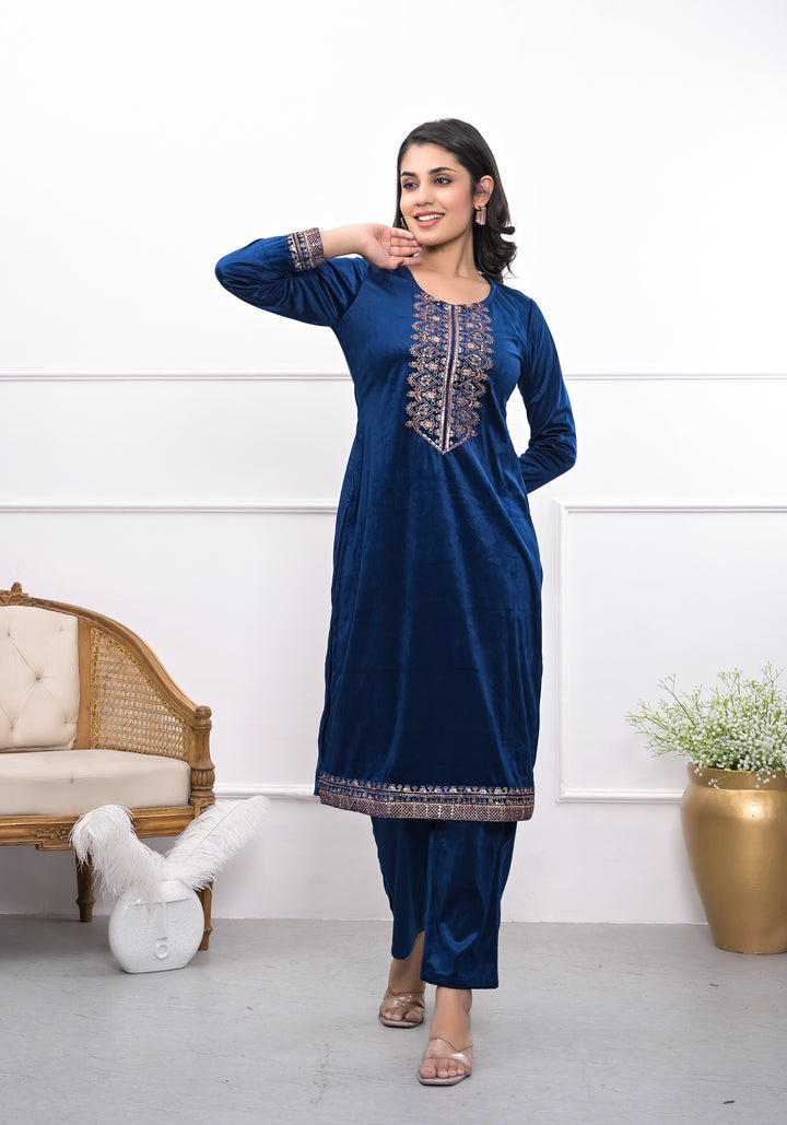 Women's Blue Velvet Embroidered Kurta Set