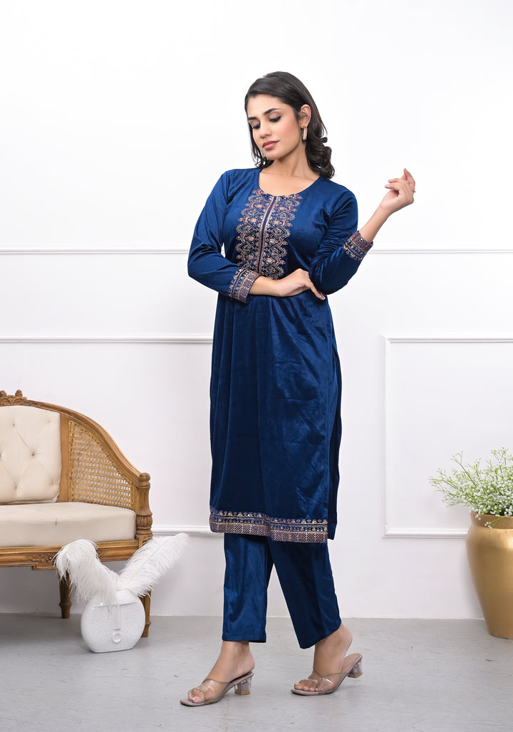 Women's Blue Velvet Embroidered Kurta Set