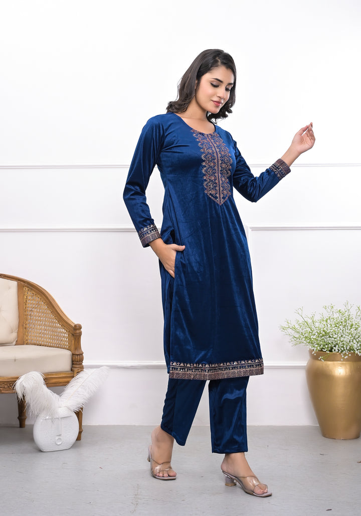 Women's Blue Velvet Embroidered Kurta Set