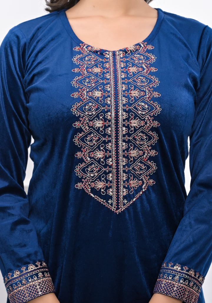 Women's Blue Velvet Embroidered Kurta Set