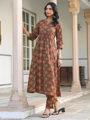 Color_Brown