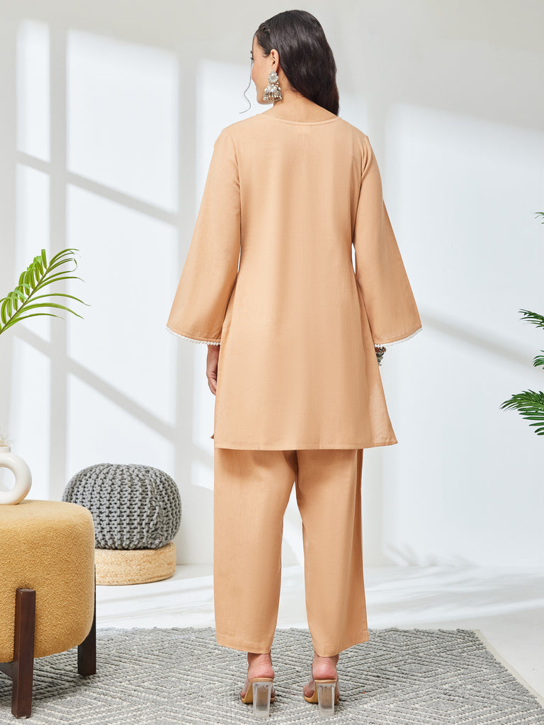 Color_Beige