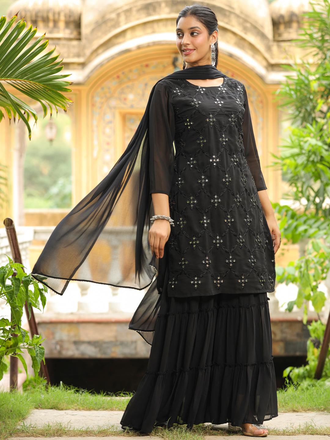 Color_Black