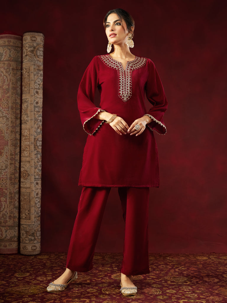 Color_Maroon