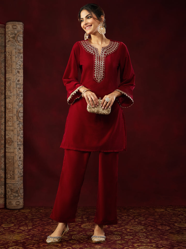Color_Maroon