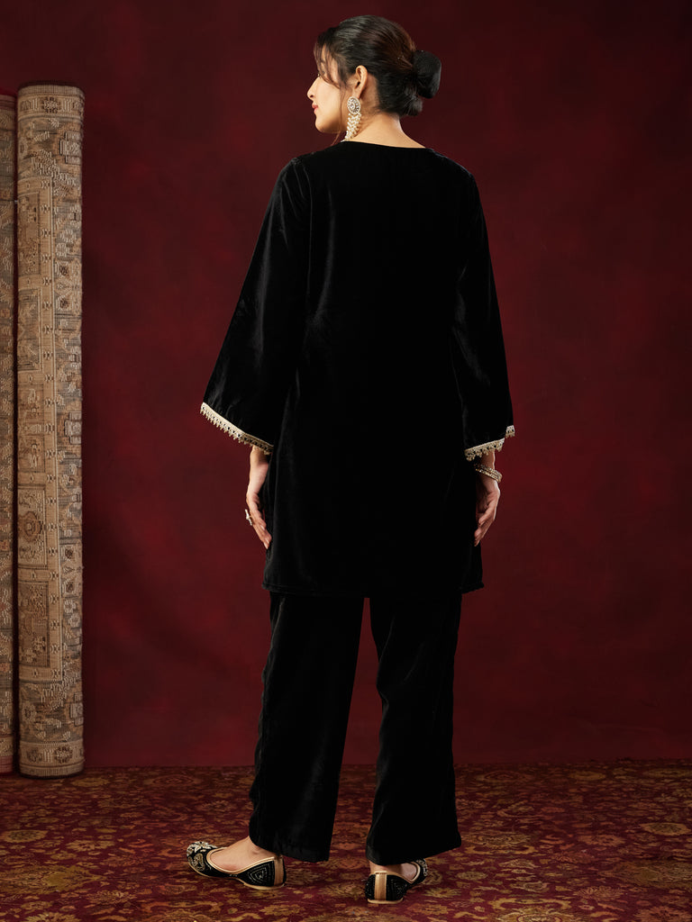 Color_Black