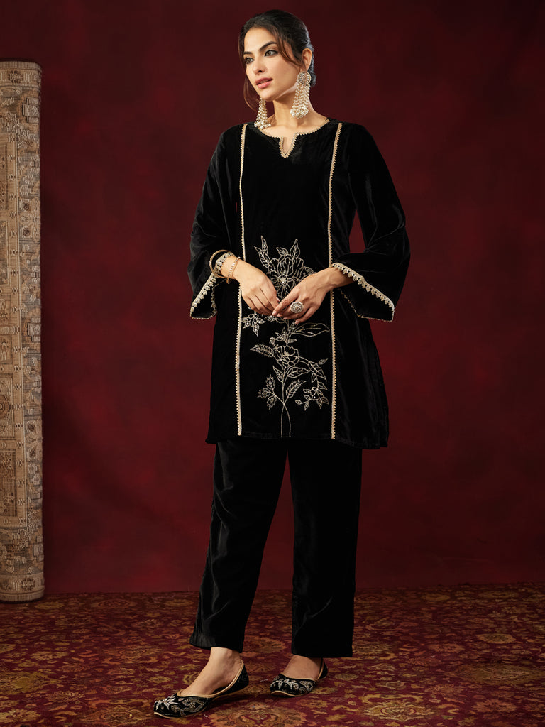 Color_Black