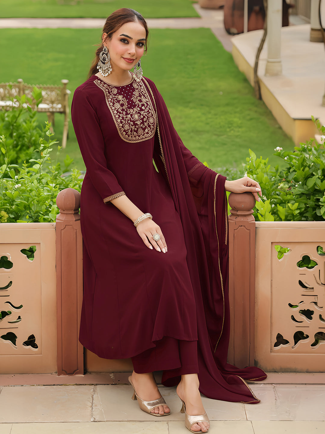 Color_Maroon