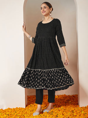 Color_Black