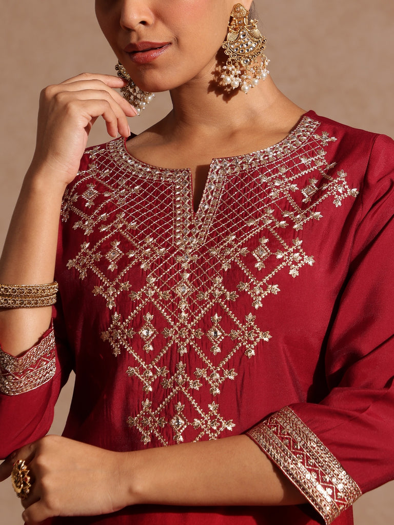Color_Maroon