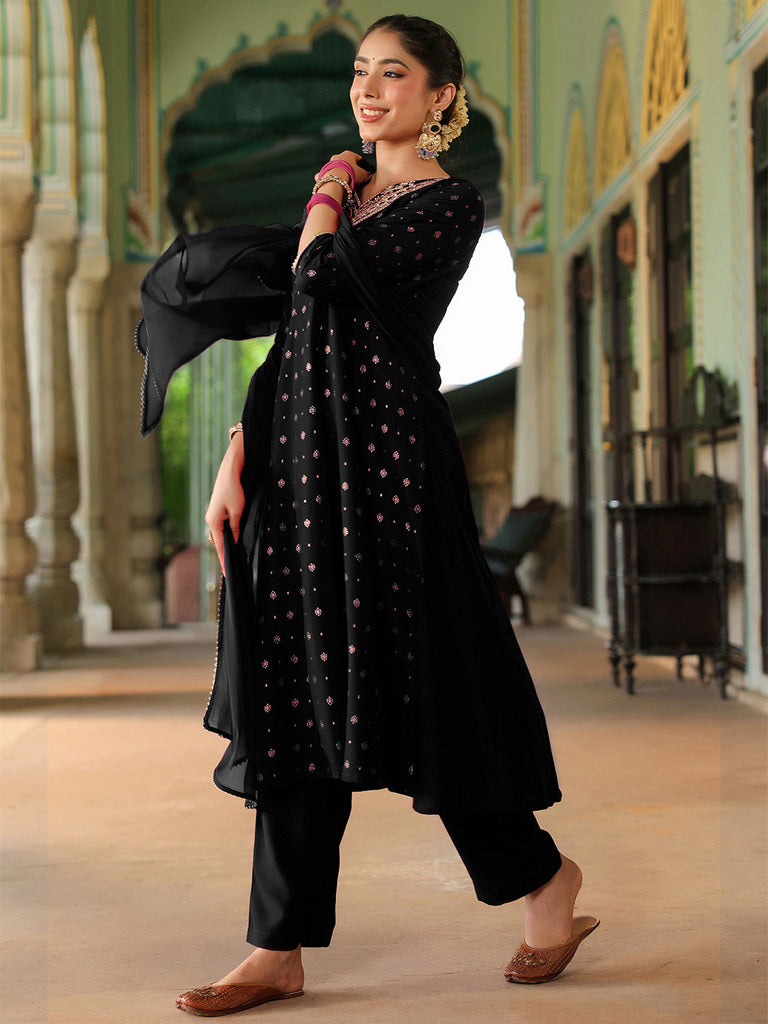 Color_Black