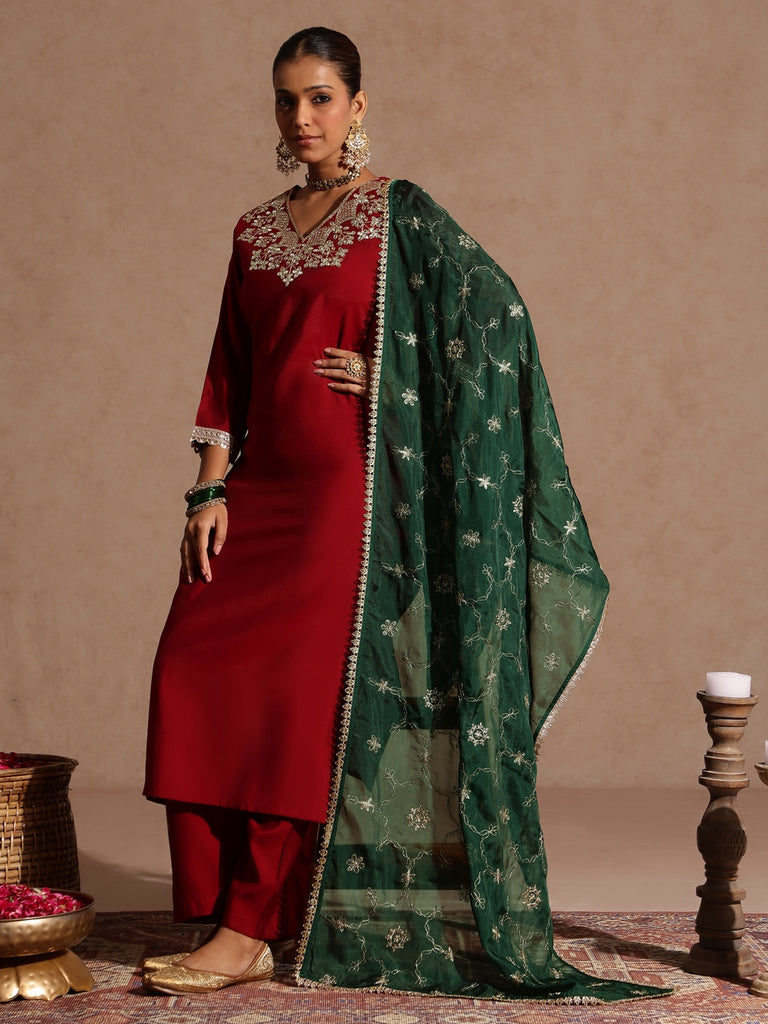 Color_Maroon
