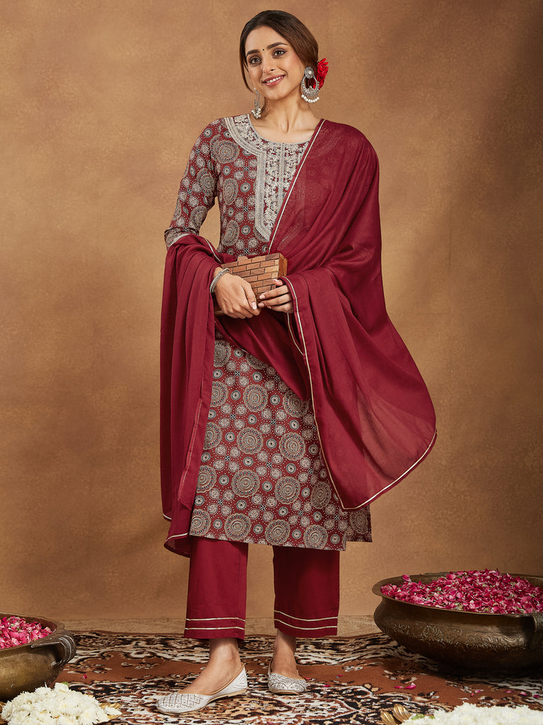 Color_Maroon