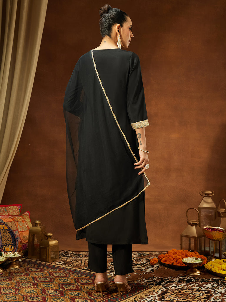 Color_Black