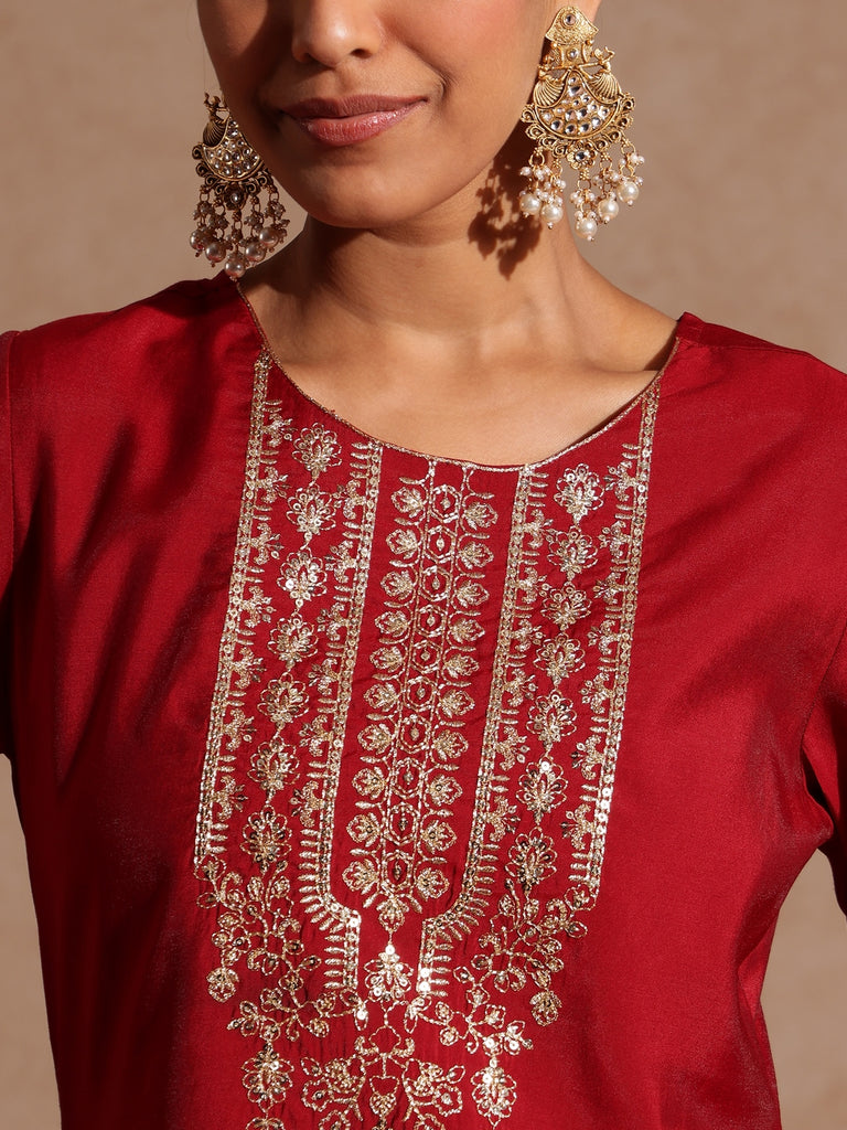 Color_Maroon