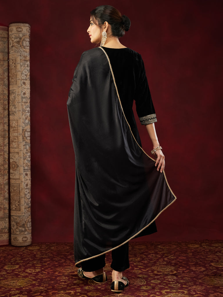 Color_Black
