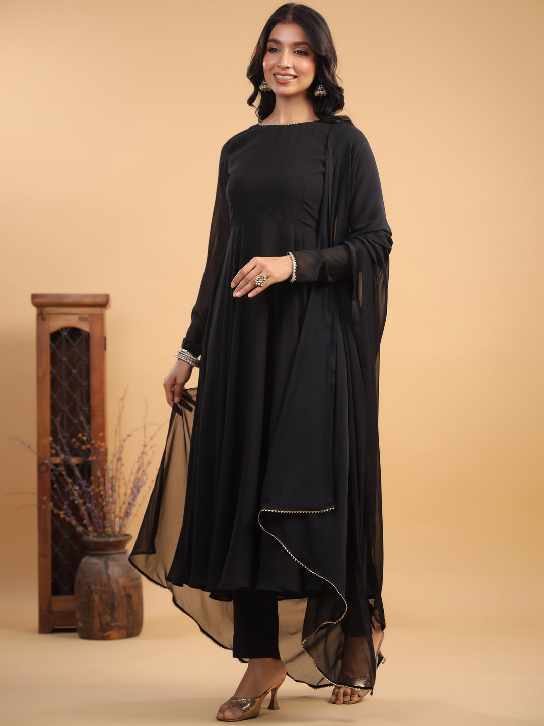 Color_Black