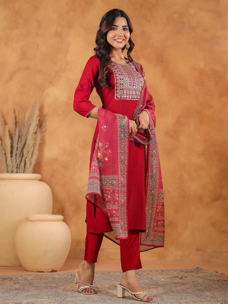 Color_Maroon
