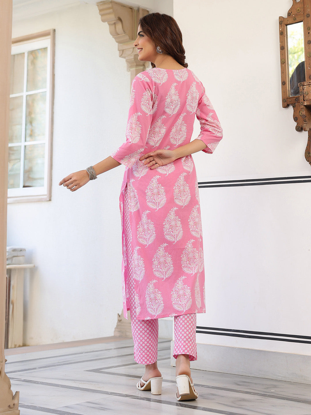 Color_Pink