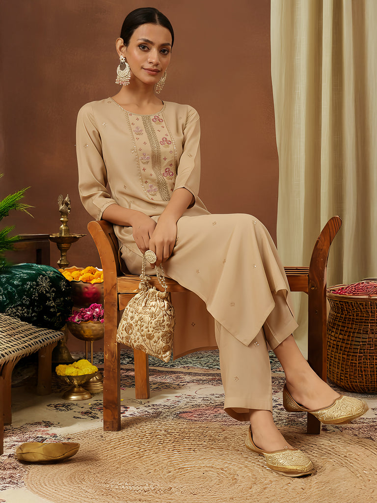 Color_Beige
