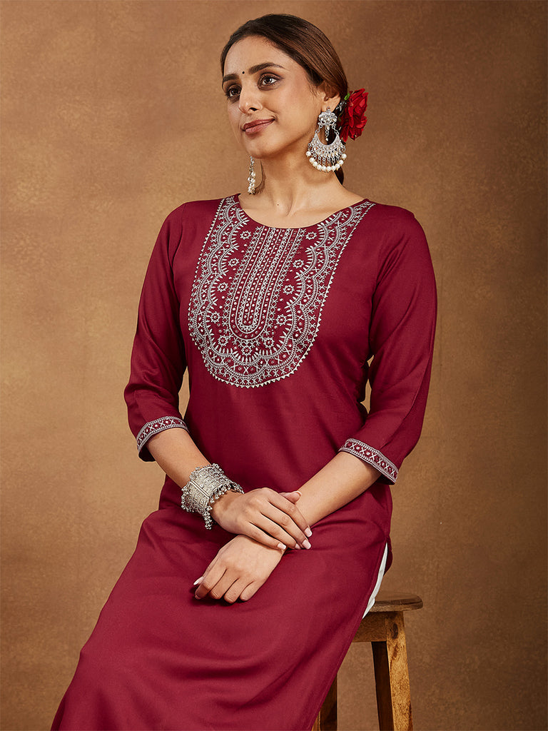 Color_Maroon