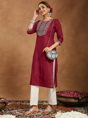 Color_Maroon