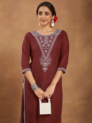 Color_Maroon