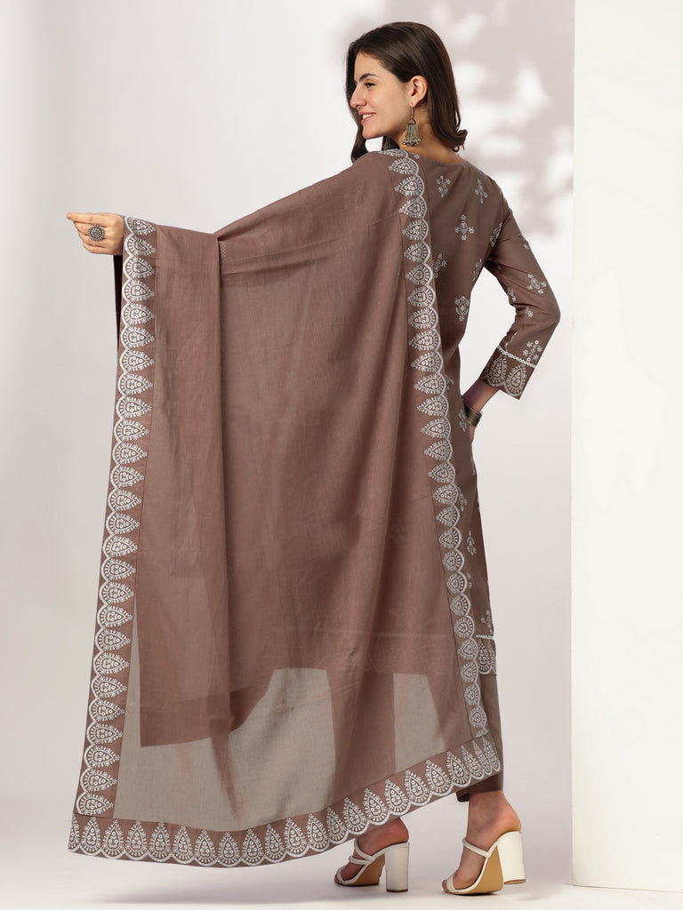 Color_Brown