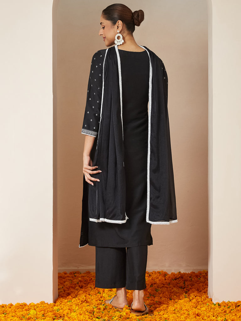 Color_Black