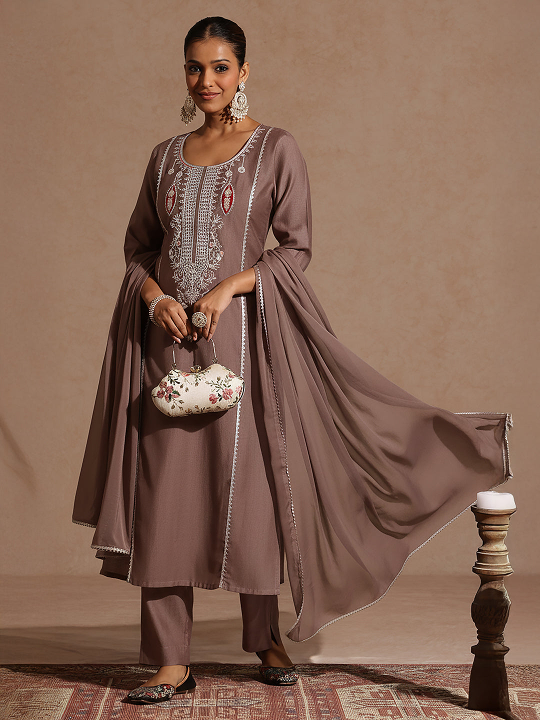 Color_Brown