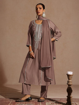 Color_Brown