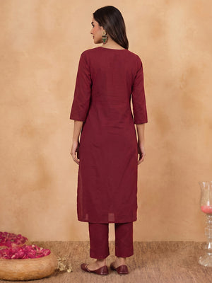 Color_Maroon