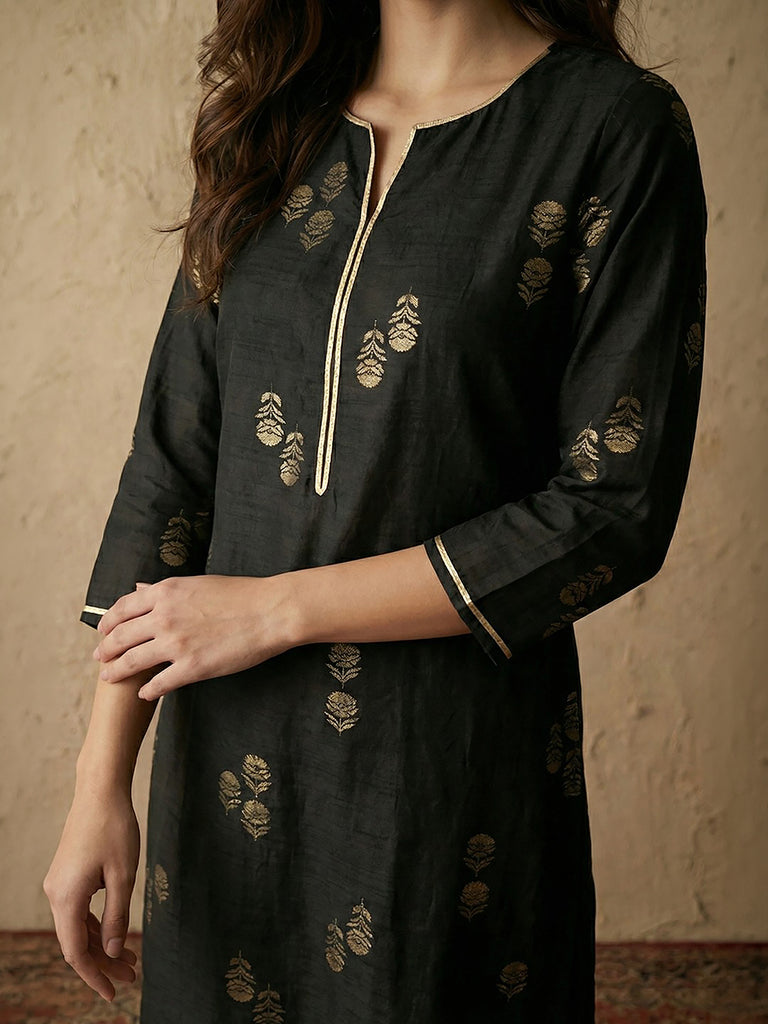 Color_Black