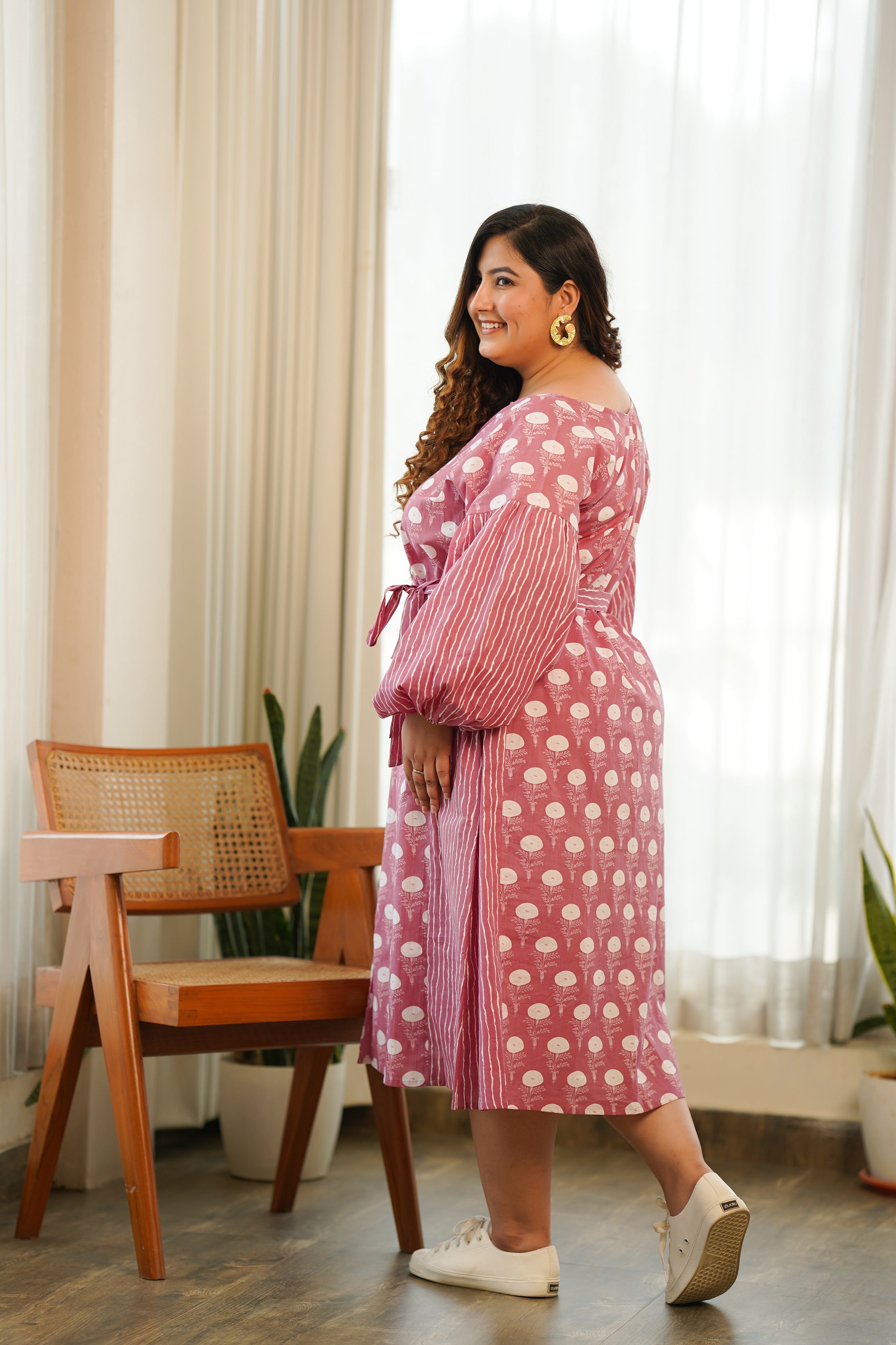 Women's Onion Pink Cotton V- Neck Anti-Fit Dress - Nangalia Ruchira