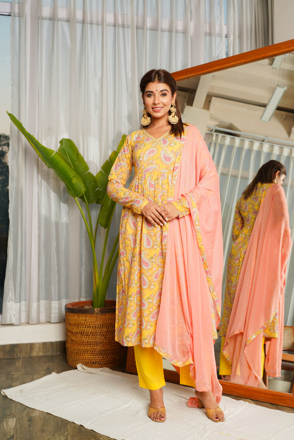 Women's Yellow Peach Paisley Angarakha Suit Set - (Set Of 3) - Nangalia Ruchira
