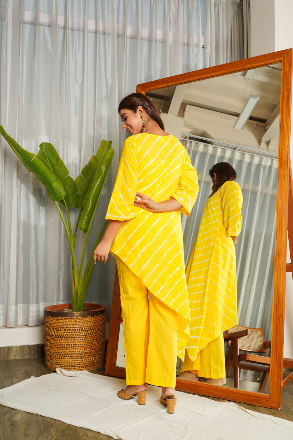 Women's Yellow Leheriya Asymmetric Kurta Set - (Set Of 2) - Nangalia Ruchira