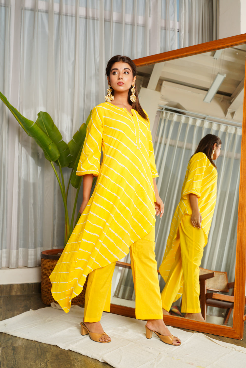 Women's Yellow Leheriya Asymmetric Kurta Set - (Set Of 2) - Nangalia Ruchira