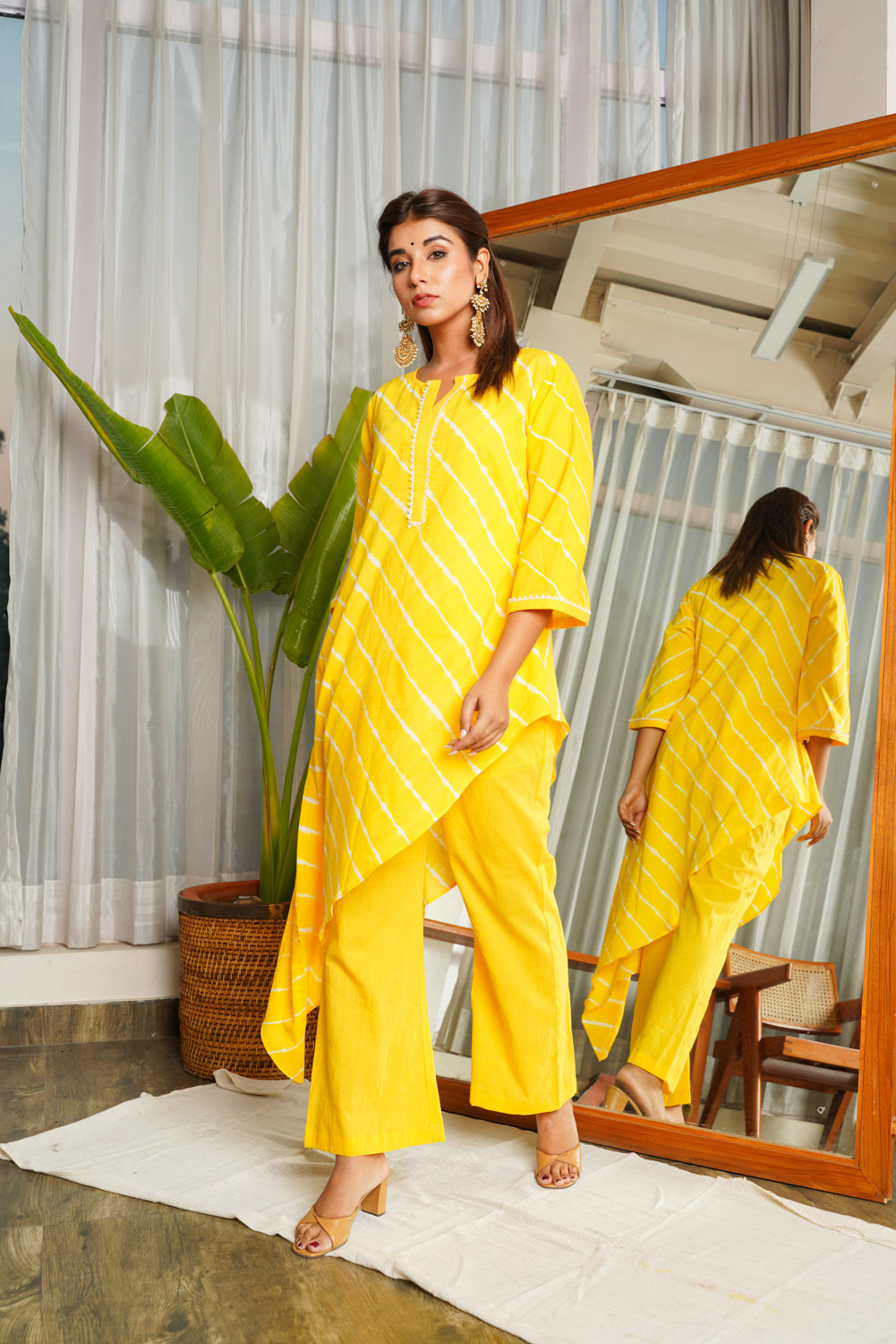 Women's Yellow Leheriya Asymmetric Kurta Set - (Set Of 2) - Nangalia Ruchira