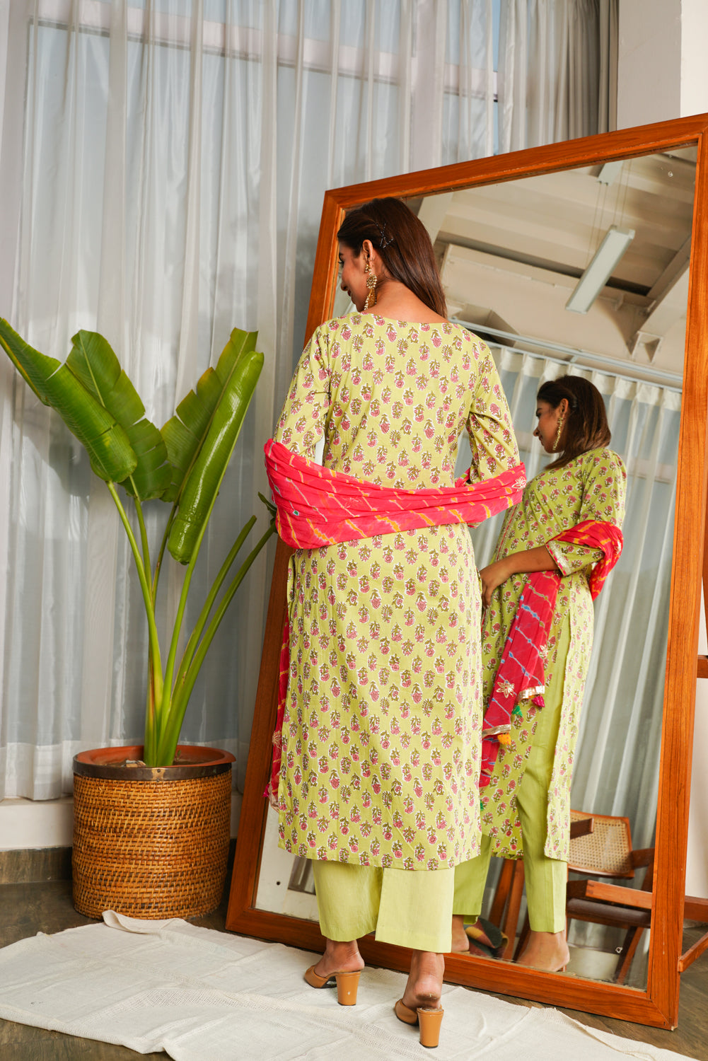 Women's Lime Green Kyaari Suit Set - ( Set Of 3) - Nangalia Ruchira