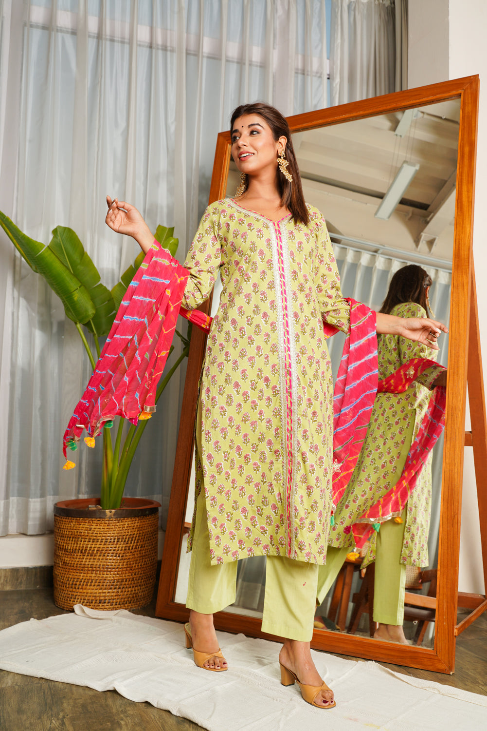 Women's Lime Green Kyaari Suit Set - ( Set Of 3) - Nangalia Ruchira