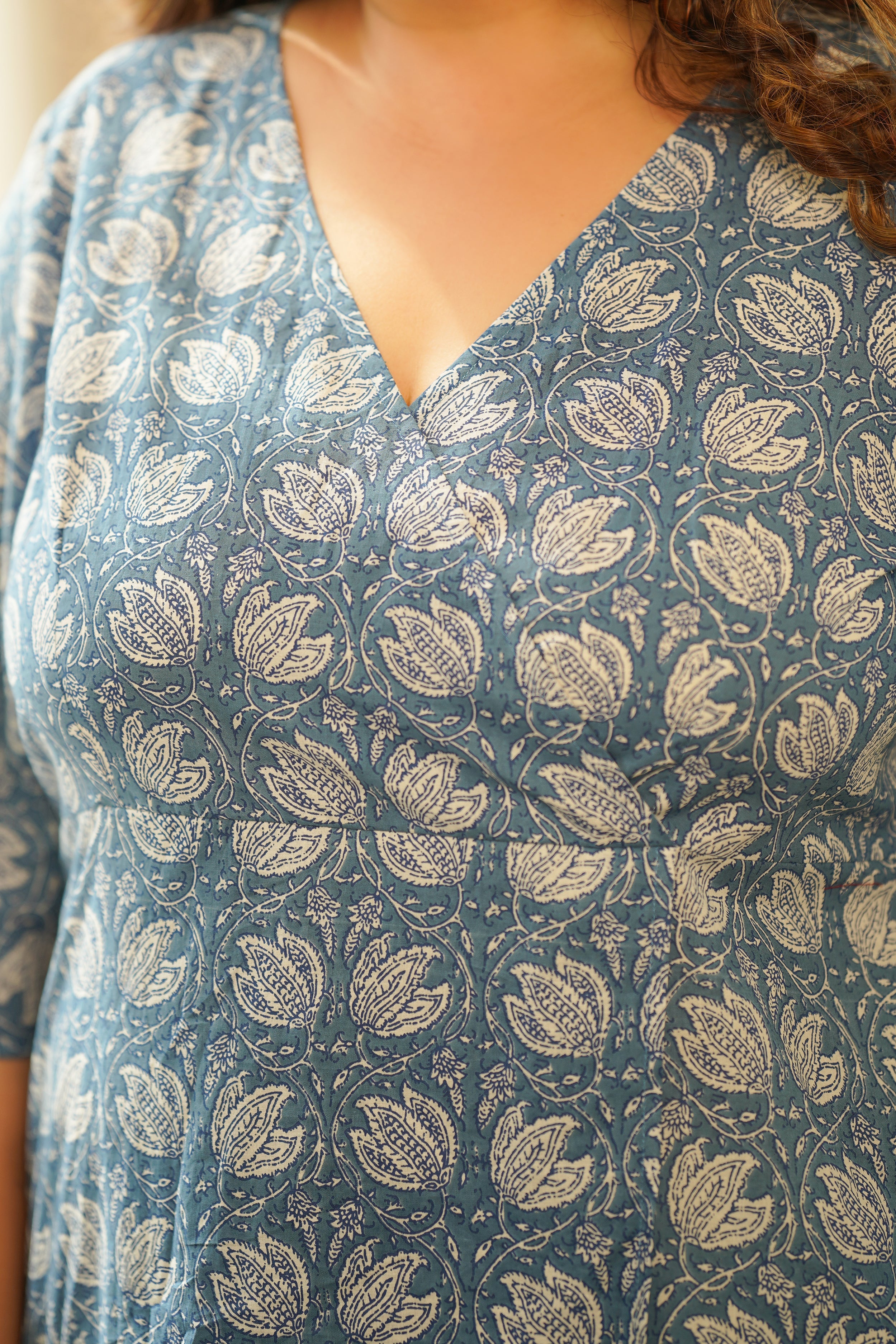 Women's Blue Lotus Printed Top - Nangalia Ruchira