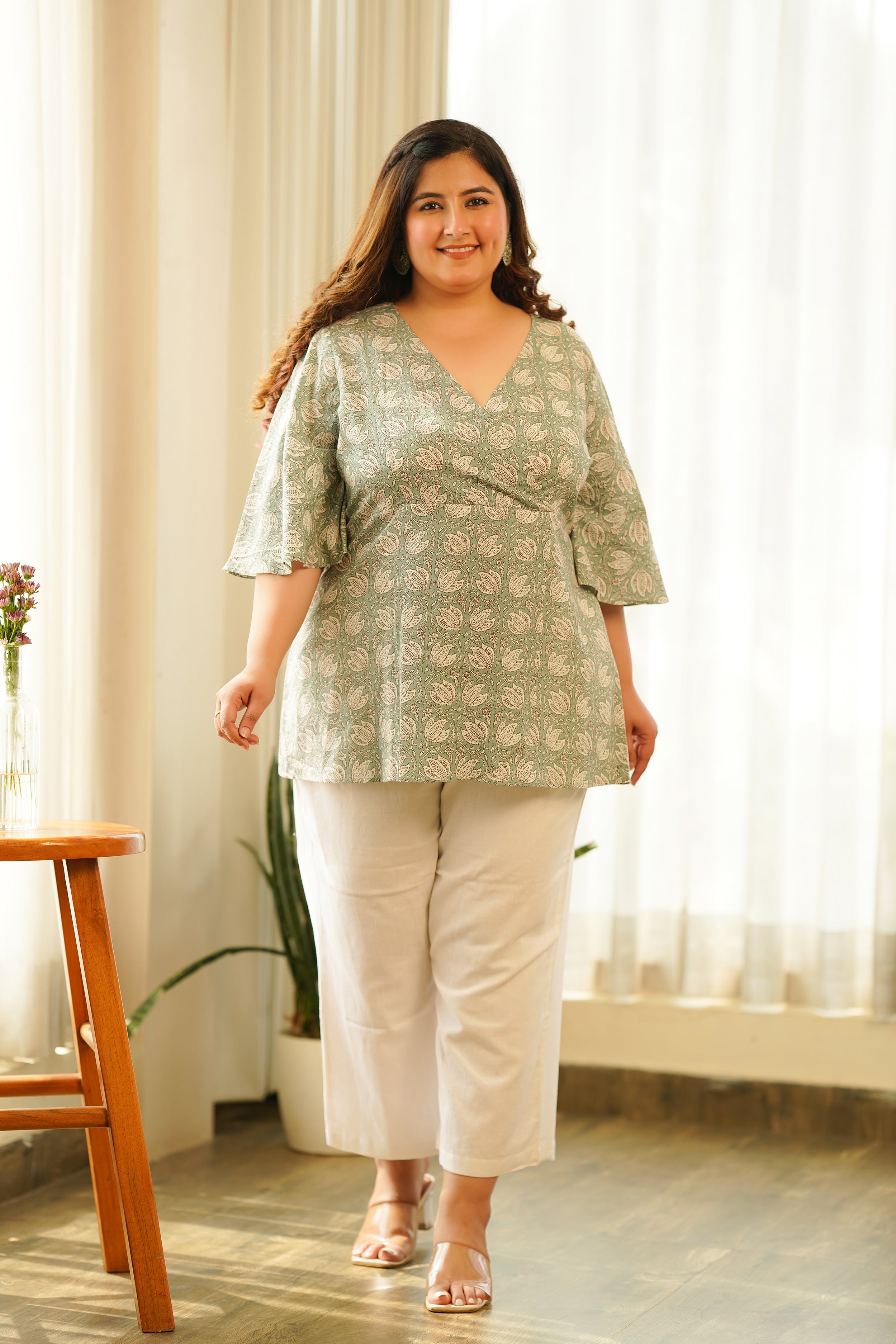 Women's Mint Green Lotus Printed Top - Nangalia Ruchira