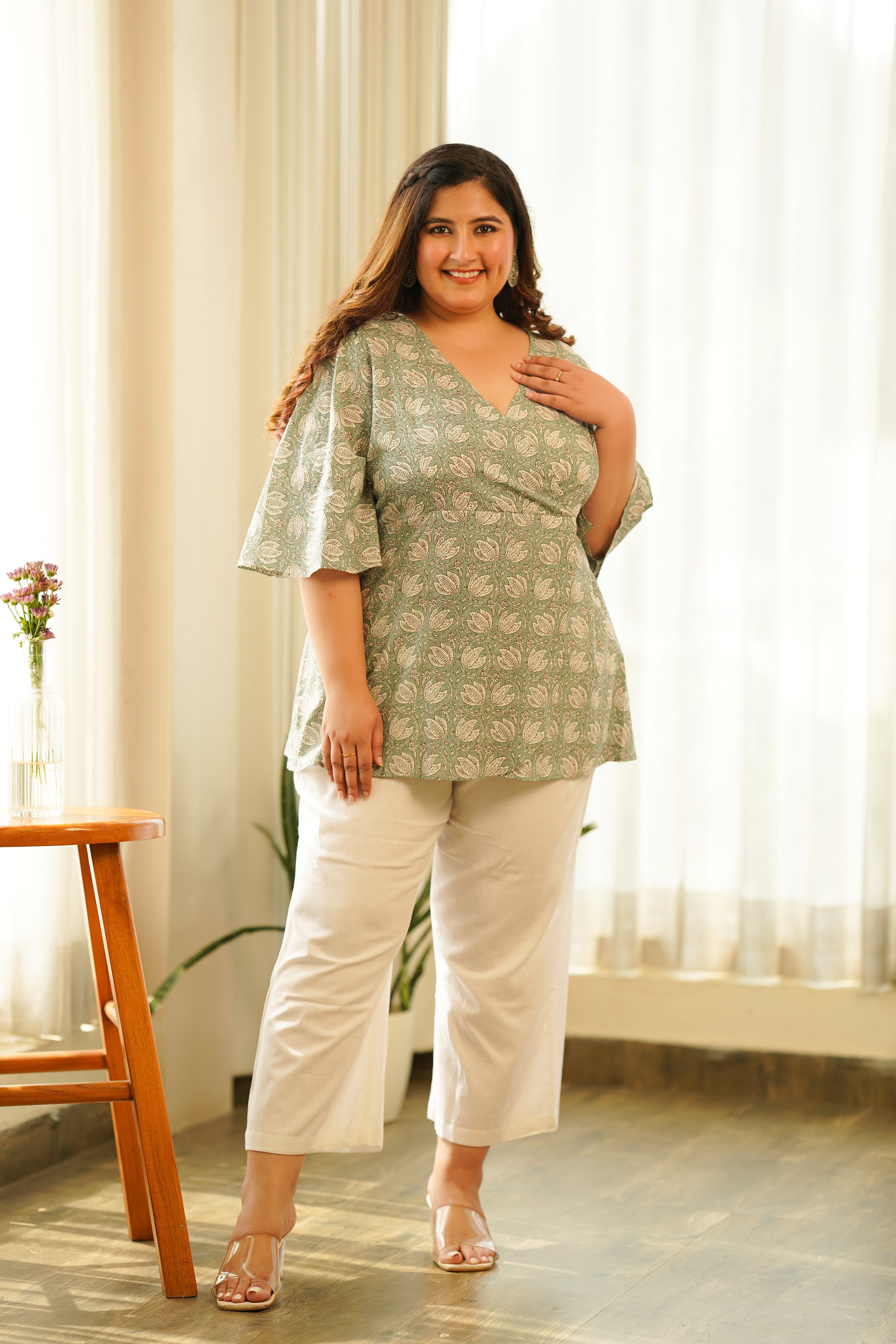 Women's Mint Green Lotus Printed Top - Nangalia Ruchira