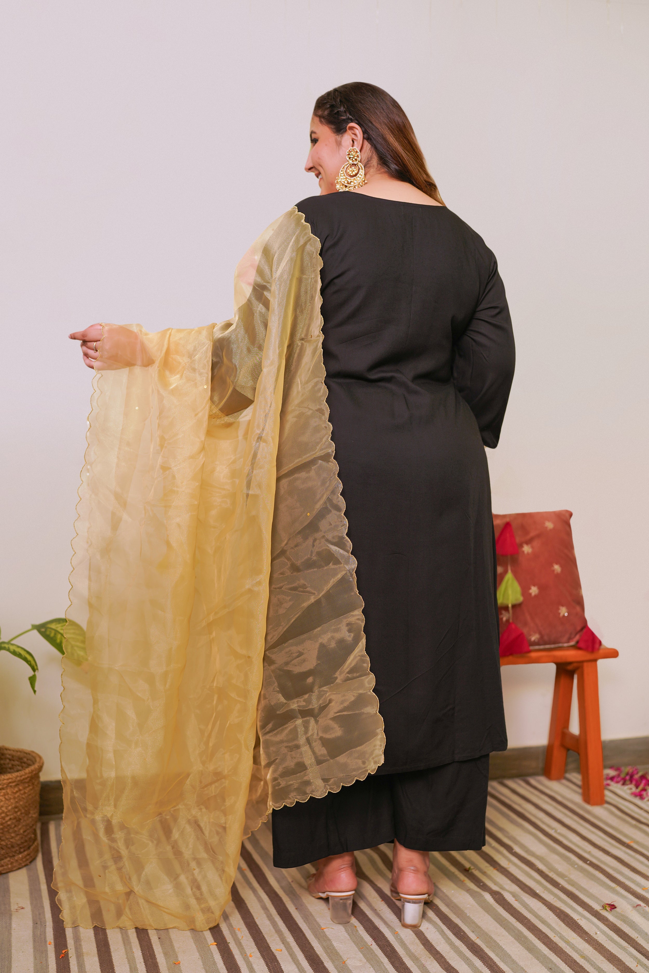 Women's Black Marori Royal Linen Kurta Set - (Set Of 3) - Nangalia Ruchira