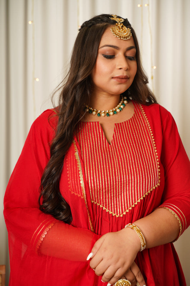 Women's Red Gold Kurta Set-(Set Of 3) - Nangalia Ruchira