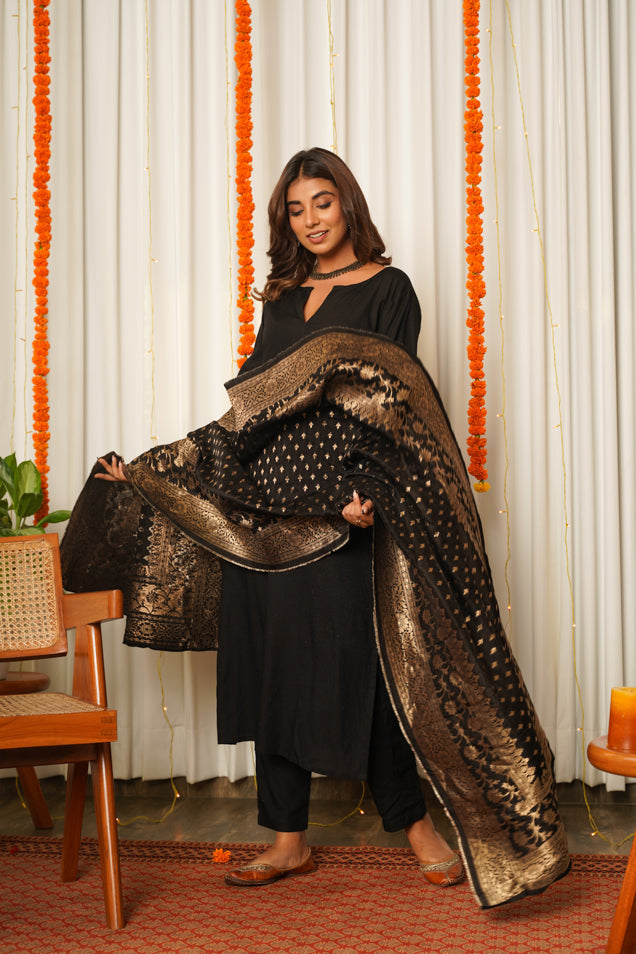 Women's Black Paithani Kurta Suit Set With Benarasi Dupatta - (Set Of 3) - Nangalia Ruchira