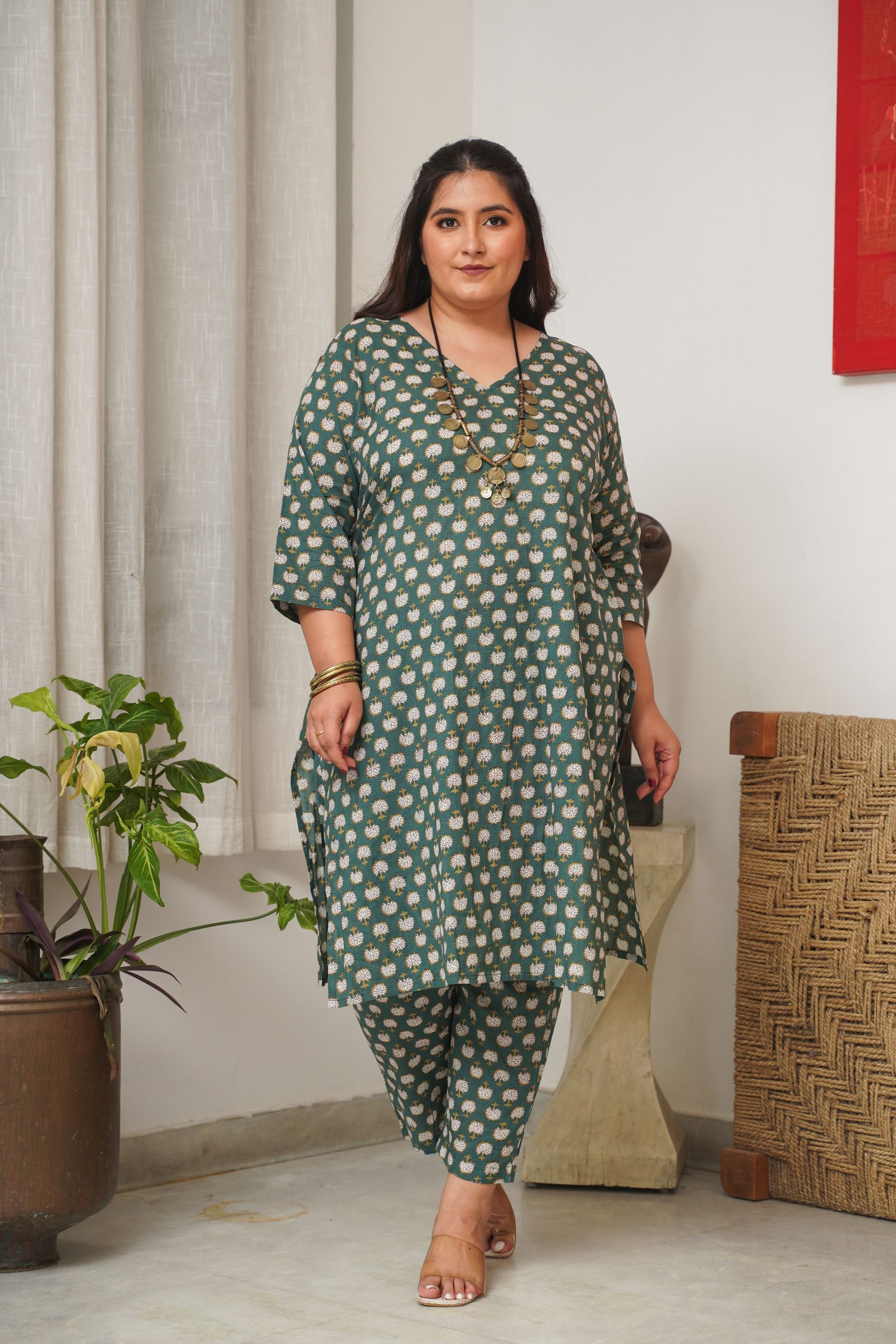 Women's Cotton Green Booti Print V Neck Co-Ord Set - Nangalia Ruchira